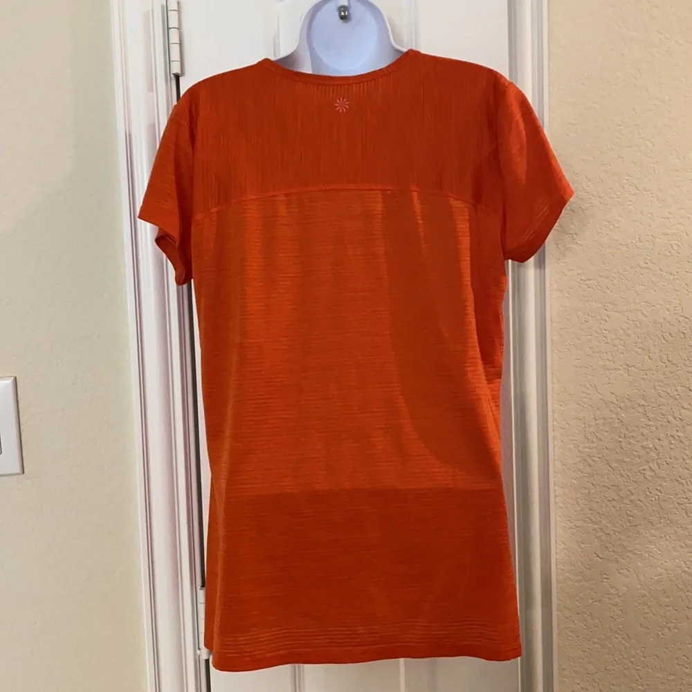 Athleta Women's Workout Shirt Size: Large/Tall - Picture 2 of 4